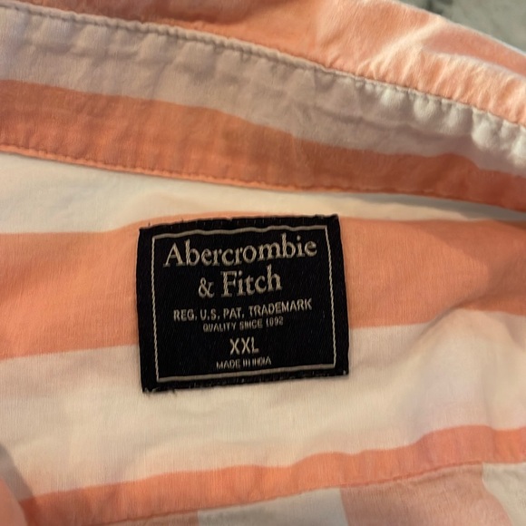 Striped short sleeve button down shirt. Abercrombie & Fitch Men’s XXL. - Picture 4 of 9